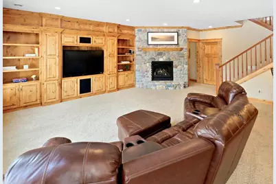 3673 Lerive Way, Chaska, MN 55318 - Photo 41