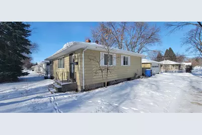 301 21st Avenue N, Fargo, ND 58102 - Photo 3