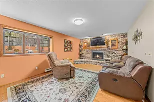 410 River Hills Rd, River Falls, WI 54022 - Photo 13