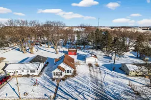 306 N Division St, Roberts, WI 54023 - Photo 31