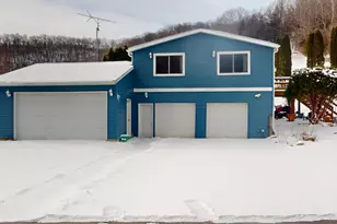 S3527 Bobcat Trl, Fountain City, WI 54629 - Photo 31