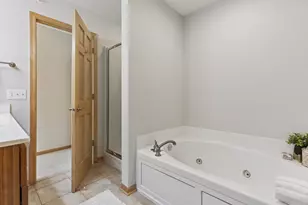 15561 Lilac Dr, Eden Prairie, MN 55347 - Photo 27