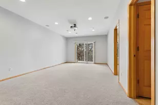 15561 Lilac Dr, Eden Prairie, MN 55347 - Photo 33