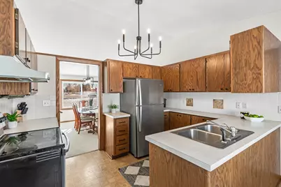 17208 Peterborg Road, Eden Prairie, MN 55346 - Photo 13