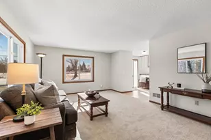 17208 Peterborg Rd, Eden Prairie, MN 55346 - Photo 7