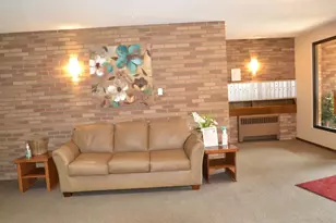 2690 Oxford St N, Roseville, MN 55113 - Photo 25