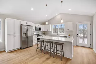 1115 Dorthy Ln, Elko New Market, MN 55054 - Photo 3