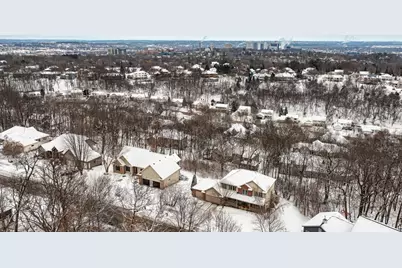 2011 Baihly Heights Drive SW, Rochester, MN 55902 - Photo 39