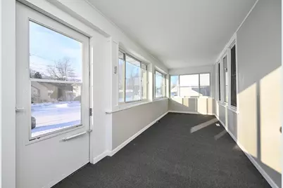 714 E Mark Street, Winona, MN 55987 - Photo 9