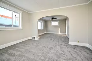 714 E Mark St, Winona, MN 55987 - Photo 5