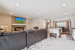 5309 Oak Grove Parkway N, Brooklyn Park, MN 55443 - Photo 15