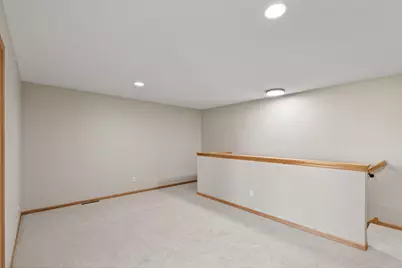 879 Braunworth Court, Chaska, MN 55318 - Photo 17