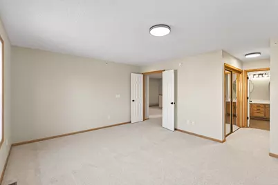 879 Braunworth Court, Chaska, MN 55318 - Photo 21