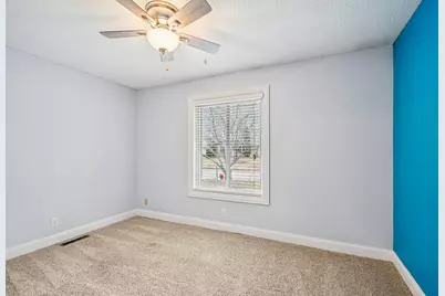 9545 Garrison Way, Eden Prairie, MN 55347 - Photo 23