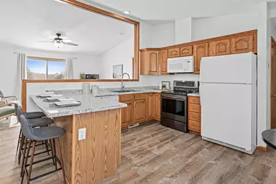 1016 W Ridge Court, New Richmond, WI 54017 - Photo 5