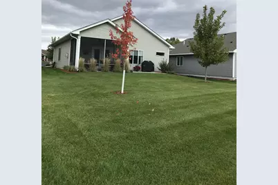 1003 Golden Way NW, Isanti, MN 55040 - Photo 5