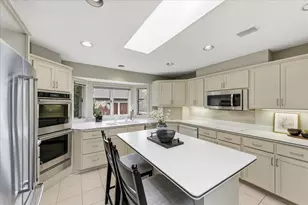 7726 Lochmere Terrace, Edina, MN 55439 - Photo 3