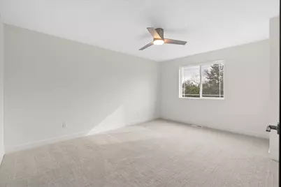 425 W 8th Street #20, New Richmond, WI 54017 - Photo 15