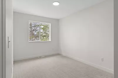 425 W 8th Street #22, New Richmond, WI 54017 - Photo 15