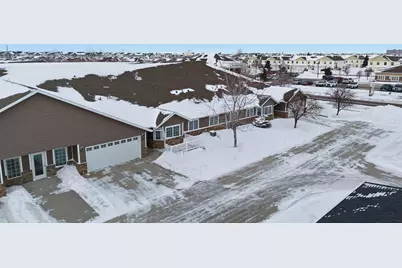 4646 44th Avenue S #B, Fargo, ND 58104 - Photo 33