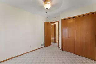 695 Hague Ave, Saint Paul, MN 55104 - Photo 19