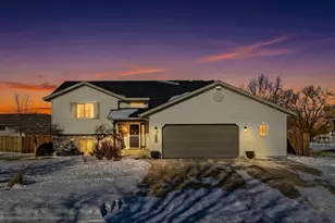 750 22nd St SE, Owatonna, MN 55060 - Photo 1