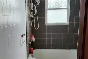 910 11th St, International Falls, MN 56649 - Photo 17