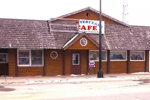 112 S Farwell St, Verndale, MN 56481 - Photo 1