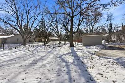 10186 Quaker Lane N, Maple Grove, MN 55369 - Photo 29