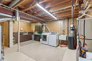 10186 Quaker Ln N, Maple Grove, MN 55369 - Photo 25