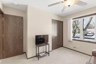 10186 Quaker Ln N, Maple Grove, MN 55369 - Photo 17