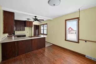 8225 485th St, Kenyon, MN 55946 - Photo 11