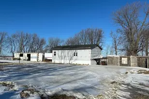 8225 485th St, Kenyon, MN 55946 - Photo 27