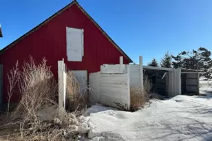 8225 485th St, Kenyon, MN 55946 - Photo 23