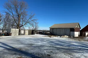 8225 485th St, Kenyon, MN 55946 - Photo 29