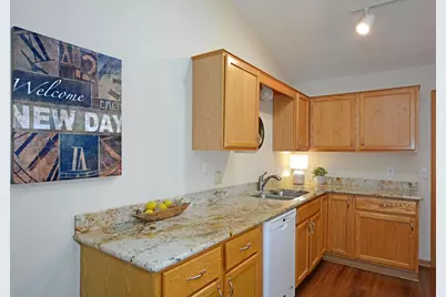 6463 Brook Lane, Savage, MN 55378 - Photo 5