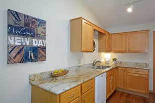 6463 Brook Ln, Savage, MN 55378 - Photo 5