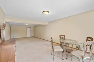 8042 Autumn Ridge Way, Chanhassen, MN 55317 - Photo 21