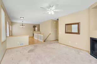 8042 Autumn Ridge Way, Chanhassen, MN 55317 - Photo 7