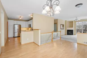 8042 Autumn Ridge Way, Chanhassen, MN 55317 - Photo 5