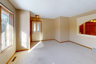 2217 Baihly Ct SW, Rochester, MN 55902 - Photo 5
