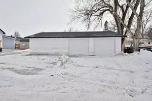213 2nd St S, Wahpeton,  58075 - Photo 61
