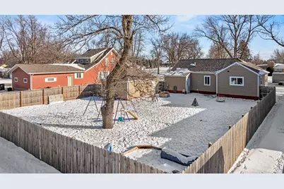 302 S Oak Street, Hendricks, MN 56136 - Photo 3