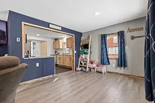 302 S Oak St, Hendricks, MN 56136 - Photo 17