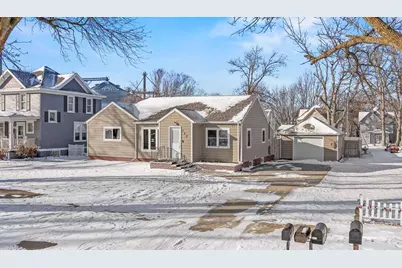 302 S Oak Street, Hendricks, MN 56136 - Photo 1