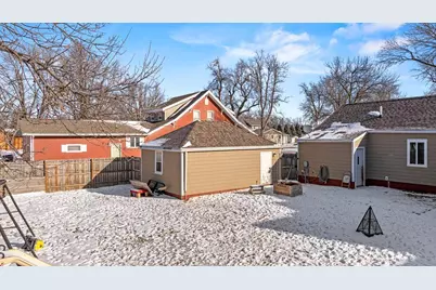 302 S Oak Street, Hendricks, MN 56136 - Photo 5