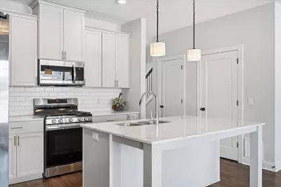 1715 Southpoint Lane, Hudson, WI 54016 - Photo 5