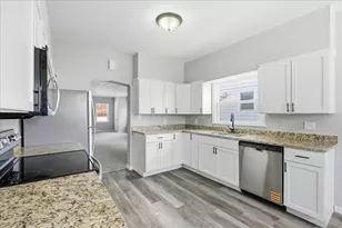 1121 2nd St, Hudson, WI 54016 - Photo 5
