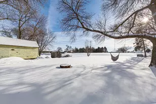 532 W Radichel St, Lake Crystal, MN 56055 - Photo 5