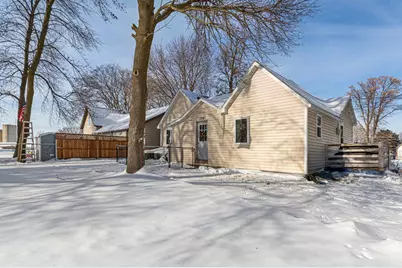 532 W Radichel Street, Lake Crystal, MN 56055 - Photo 7